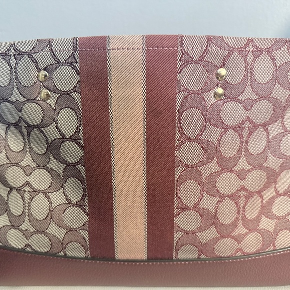 Coach Dempsey in Signature Jacquard print - Picture 2 of 4